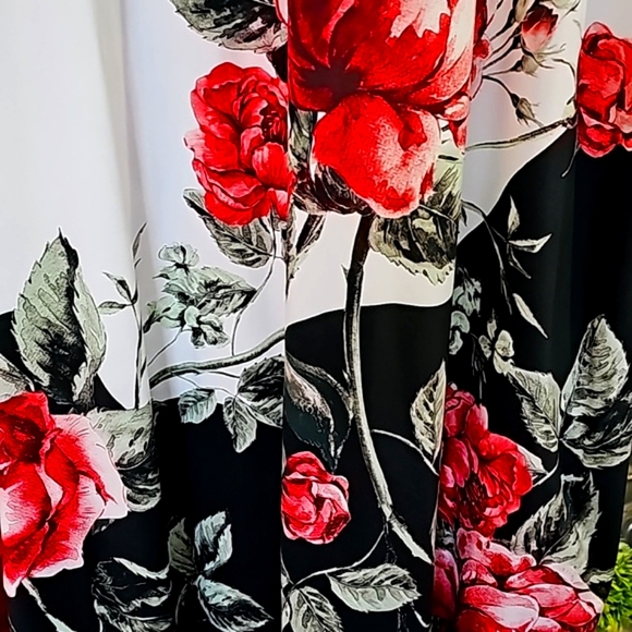 Maxi Dress - Picture 4 of 13